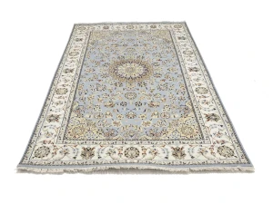 Light Blue Floral 5X8 Indo-Nain Oriental Rug