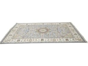 Light Blue Floral 5X8 Indo-Nain Oriental Rug