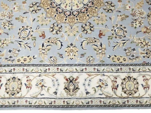 Light Blue Floral 5X8 Indo-Nain Oriental Rug