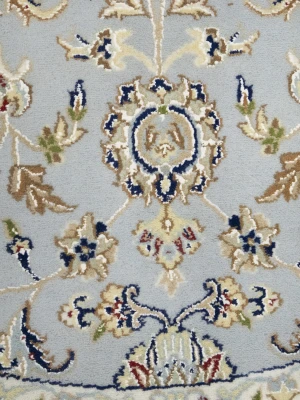 Light Blue Floral 6X6 Indo-Nain Oriental Round Rug