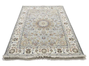 Light Blue Floral 5X7 Indo-Nain Oriental Rug
