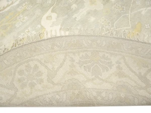 Muted Cream Floral Transitional 8X8 Oushak Oriental Round Rug