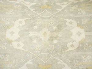 Muted Cream Floral Transitional 8X8 Oushak Oriental Round Rug
