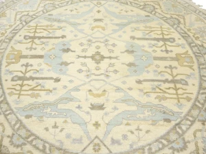 Muted Cream Floral Transitional 8X8 Oushak Oriental Round Rug