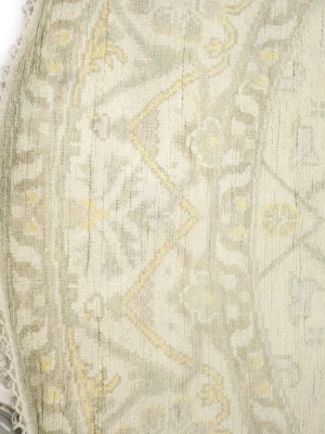 Muted Cream Floral Transitional 8X8 Oushak Oriental Round Rug