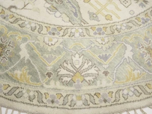 Muted Cream Floral Transitional 9X9 Oushak Oriental Round Rug