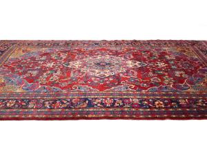 Vintage Red Floral Traditional 6'8 x 12'6 Hamedan Persian Rug